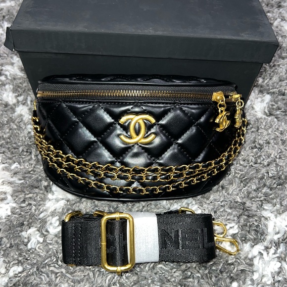 NIB GWP Chanel Makeup Black Quilted Bum Belt Bag with Gold Chain - Picture 7 of 8